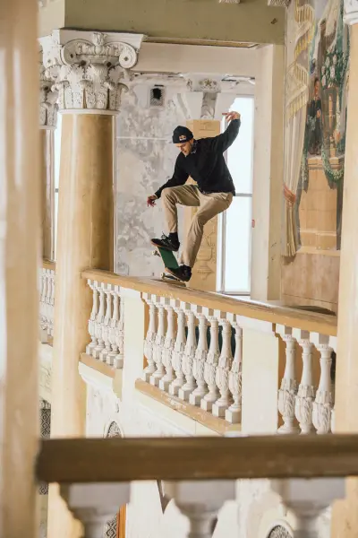 N_Dollins — Fotogrāfs, Rīga